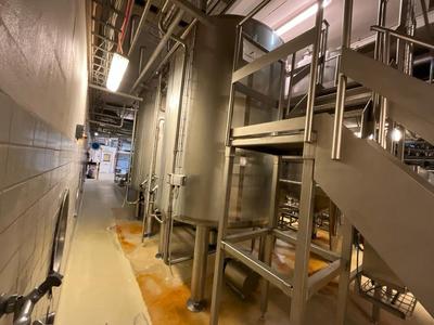 Overview picture of 2009 Bujalski ZBM-03-7 s/s vertical storage tank 7.500L